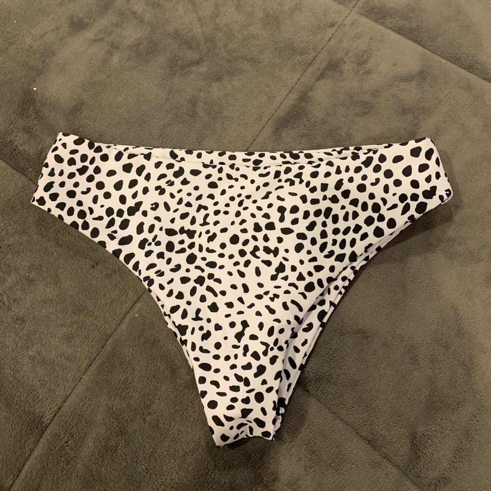 Bikini bottoms